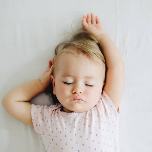 Baby-Schlafrhythmus: wenn er in turbulenten Zeiten durcheinandergerät